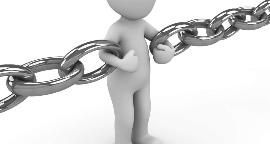 figure acting as a link in a chain for seo backlinks