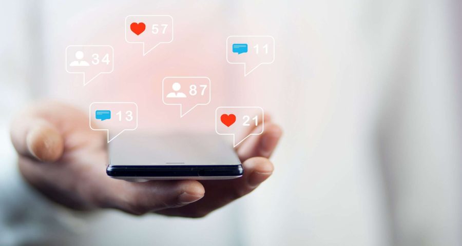 Concept,Of,Using,A,Smartphone,For,Social,Media