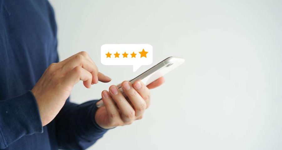 Close,Up,On,Customer,Man,Hand,Pressing,On,Smartphone,Screen