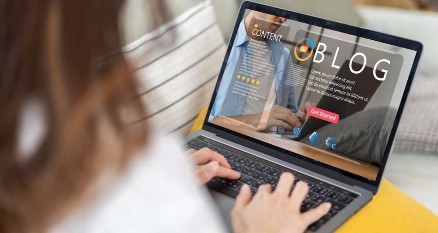 Woman,Ues,Laptop,Computer,With,Social,Media,Online,Content,,Freelance